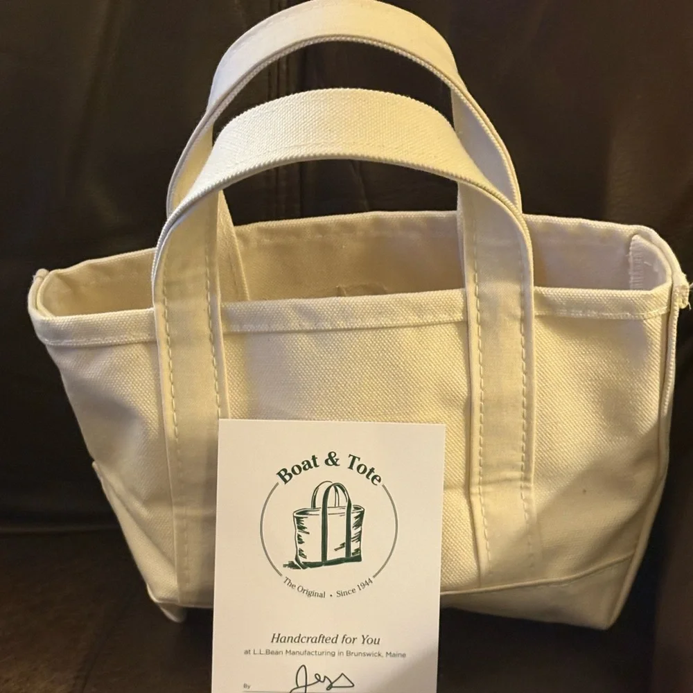 LL Bean - Picture 3 of 7